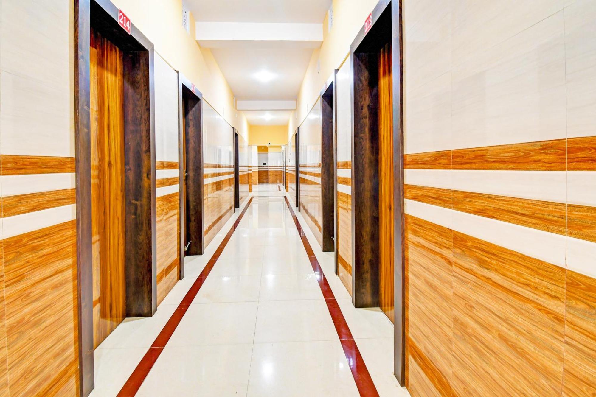 Super Hotel O Maa Bhubaneswari Hotel 外观 照片